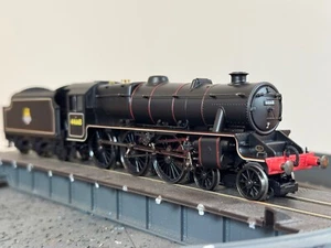Hornby R2322 BR 4-6-0 Class 5MT Locomotive & Tender '44668' BR Black - OO Gauge - Picture 1 of 3