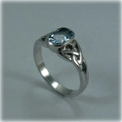 Alianza de compromiso aguamarina natural de 1,50 quilates de oro blanco real de 14 quilates talla 6,5 Foto 1 de 4