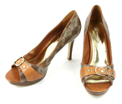 Zapatos de tacón de aguja INC con hebilla de punta abierta plataforma vampiro lagarto serpiente cuero 8 M Foto 1 de 4