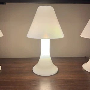 Vintage Philippe Starck White Miss Sissy Modernist Table Lamp FLOS Target 2002 - Picture 1 of 16
