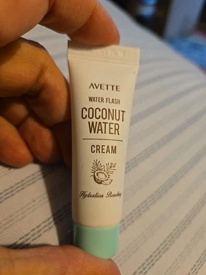 Avette Water Flash Coconut Water Cream Hydration Boosting 10ml - Image 1 of 2