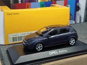 Share 1/43 Minichamps Opel ASTRA Third generation (Astra H) diecast - Picture 1 of 1