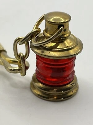 Hecho a mano Nuevo Diseñador Latón Miniatura Náutico Rojo Barco Linterna Llavero Regalo Foto 1 de 4