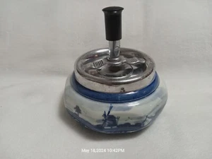 Vintage Delft Blue Hand-Painted Spinner Ashtray Windmill Scene Holland Delftware - Picture 1 of 10