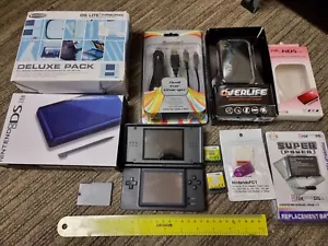 Nintendo DS LITE KONSOLE BÜNDEL blau SPIELE Hülle Netz USB Auto Ladegerät Stylus Lot - Bild 1 von 8