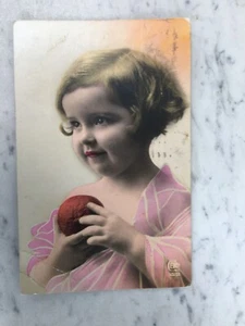OLD POSTCARD GIRL WITH BALL OLD POSTCARD - Picture 1 of 2