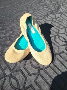 Simply Vera Vera Wang Womens Slip On Flats Tan Blue Lining Shoes Size 5 1/2 M - Picture 1 of 8