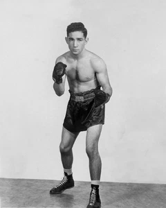WILLIE PEP Glossy 8x10 Photo Featherweight Champion Print Boxing Poster - Picture 1 of 1
