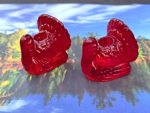 JUEGO DE 2 MINI CANDELABROS VINTAGE DE VIDRIO ROJO OTOÑO PAVO ACCIÓN DE GRACIAS USADOS EN EXCELENTE ESTADO - Imagen 1 de 8