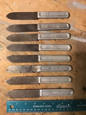 LOT D, (8) US Army mess kit knives, L.F.&C. 1917, Some w/ Initials - Image 1 of 4