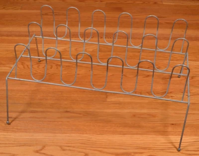 Zapatero Mid Century Moderno Vintage Acero Wireframe en Plata para Hombre o Mujer Foto 1 de 4