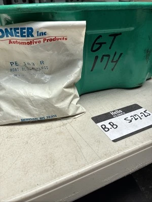 Pioneer PE-183-R Block Plugs - Image 1 of 2