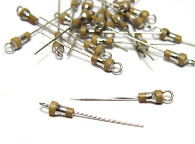 20x Keramik-Durchführungs-Kondensator, 3 mm, 470 pF / 160 V, Löt-Stützpunkt, NOS - Bild 1 von 2