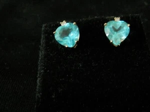 Beautiful 14K Yellow Gold Heart Aquamarine Stud Earrings #1741 - Picture 1 of 5