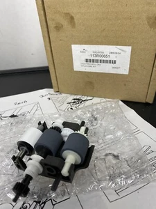 113R00651-Genuine Xerox (113R651) Doc Feeder (DADF) Feed Roller Assembly, OEM - Picture 1 of 4