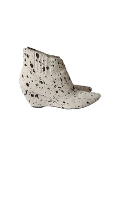 Matisse Pony Hair Booties 靴子 牛印花 尺码-9M-巴西 — 第 1/4 张图片