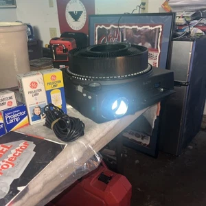  Kodak Carousel 760H Projector Fully Functional Auto Focus Works 9674 - Picture 1 of 19