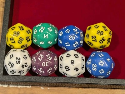 8x Lote Dados D30 - Juego RPG D&D Números Treinta Caras D30's Diferentes Colores  Foto 1 de 4