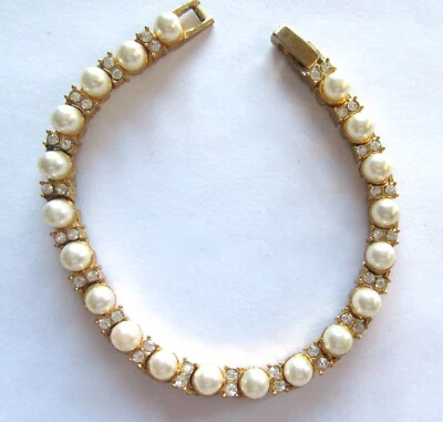 Pulsera Moda - Color Oro - Cuentas Redondas Perla Blanca - Estrás. -7,25" Foto 1 de 2