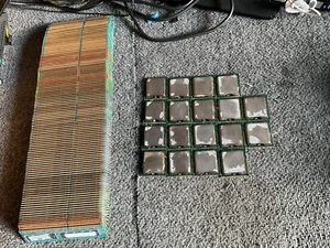 LOT 108 Hynix HMT125U6TFR8C-H9 2GB 2Rx8 PC3-10600 CPU TU LOT - Picture 1 of 5