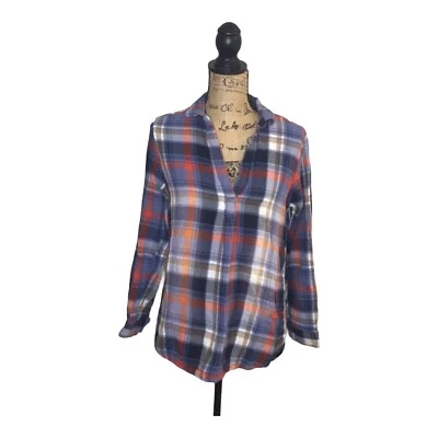 Camisa Sonoma Mujer Pequeña Botón Profundo Cuello en V Cuadros Rojo Azul Blanco Franela Tostada Foto 1 de 4