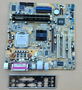 Mainboard / Asus P5S800-VM / Intel Pentium 4 - 3.00GHz / RAM-1GB - Bild 1 von 3