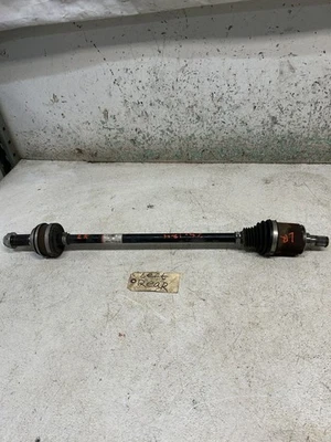 Eje trasero izquierdo conductor ACURA MDX 2023 OEM ID 42311TYAA1L Foto 1 de 4