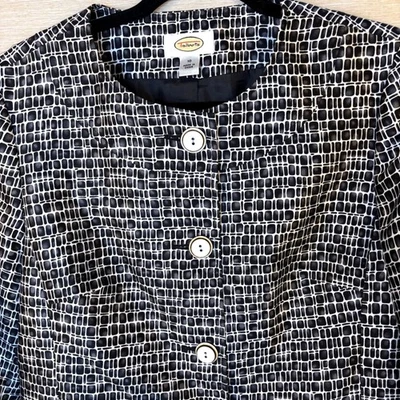 Talbots Geometric Sateen Long Sleeve Four Button Blazer Black White Womens Sz 10 - Image 1 of 4