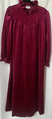 Bata de Colección Gilligan OMalley Talla M L Terciopelo Magenta Casa Abuela Bolsillos con Cremallera  Foto 1 de 4