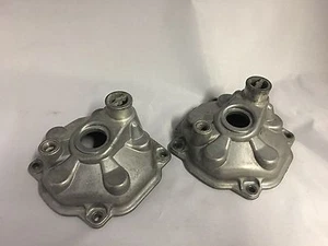 ROTAX MAX FR125 TAPA DE CULATA 613106 Uso de luz plateada o negra - Imagen 1 de 3