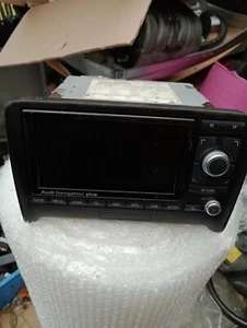 AUDI NAVIGATION PLUS RNE-S NAVI AUX Head Unit 8P0 035 193J FARBBILDSCHIRM - Bild 1 von 10