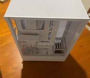 LIAN LI SUP01 White Steel / Tempered Glass ATX Mid Tower Computer Case - Picture 1 of 7