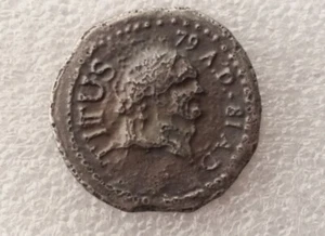 Bonita moneda muy grande duplicada de Tito y Venus - Imagen 1 de 2