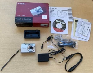 CASIO EXILIM EX-Z700 7.2MP Compact Digital Camera Silver Used - Picture 1 of 20