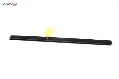 Nissan 370Z 2009-2020 cupé puerta lateral izquierda ventana cinturón resistente sello OEM Foto 1 de 4