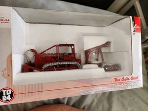 SpecCast 1/50 Scale International Harvester Diesel Crawler TD 24 w/ Karry Arch - Picture 1 of 5