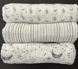Set Of 3 Pottery Barn Kids Organic Muslin Swaddle Blankets Stripes Moon Stars 47 - Picture 1 of 5