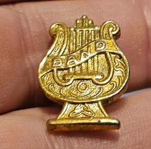 Vintage BANDA Color Dorado Pinback Lets people know you're in the band - Imagen 1 de 3