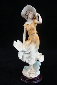 Giuseppe Armani "APRIL" #121 C 1997 FIGUR DES JAHRES  - Bild 1 von 5