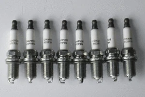 Champion Bougies Pour V8 Range Rover P38 & Discovery 2 - NLP100320 - 8pc Set - Picture 1 of 3