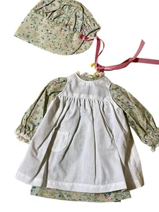 Grembiule vestito bambola vintage Cottage Core cofano modesto prateria pizzo volant verde - Foto 1 di 7