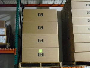 668812-001 HPE DL360e Gen8 E5-2403 1P 4GB-R HPLG LFF 3.5" Server HPE Renew ** - Picture 1 of 1