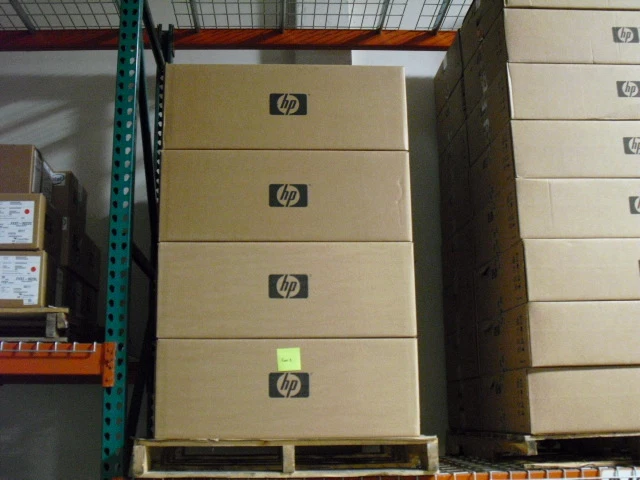 668812-001 HPE DL360e Gen8 E5-2403 1P 4GB-R HPLG LFF 3.5" Server HPE Renew ** - Image 1 of 1