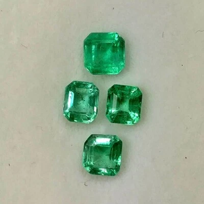 1.11ct Natural Emerald octagon cut beautiful 4pc earring pendant set gems - Image 1 of 3
