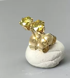 FANTASTICI ORECCHINI DIAMANTI GIALLI .36CTW GEMME MINATE IN TERRA RIEMPITI IN ORO SU ARGENTO - Foto 1 di 6