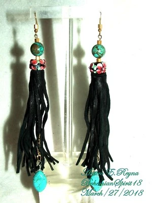 PENDIENTES BORLA CUERO NEGRO CUENTAS MURANO TURQUESA NATURAL ARTURO E. REYNA Foto 1 de 4
