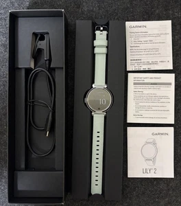 Garmin Lily 2 Classic Smartwatch Sage Gray Nylon Band Women Fitness Tracker New - Photo 1 sur 12