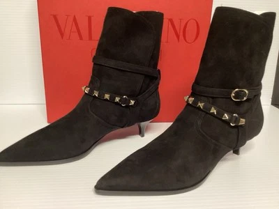 Botas Rockstud Valentino Garavani 45 mm para mujer 36/5,5-6 EE. UU. negras cierre de hebilla Foto 1 de 4