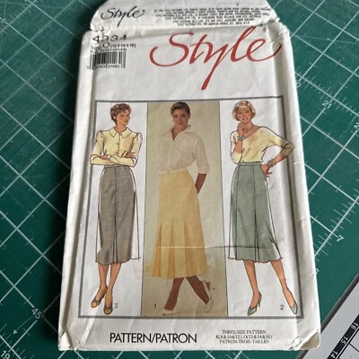 Style Sewing Pattern 4334 3 styles of panelled pleated Skirt. Sizes 12-14-16.    - Image 1 of 4