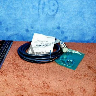 NEW 1PCS For Omron E2E-X5Y1-US STANDAR PROXIMITY SENSOR - Image 1 of 4